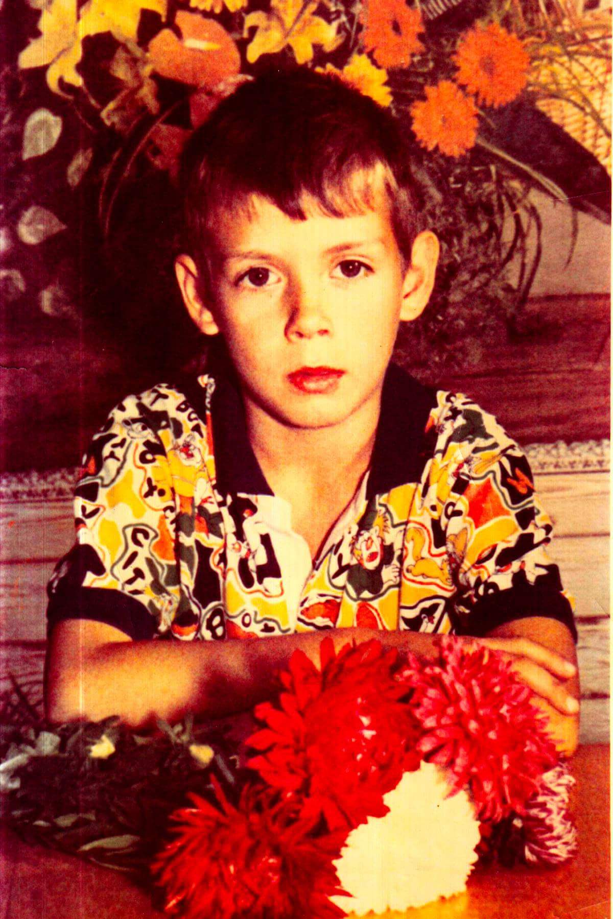 Українські телезірки показали шкільні фото і згадали курйози: роки були феєричні